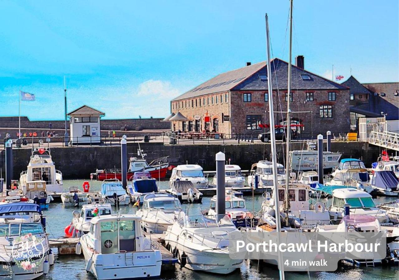 Coastal Retreat Town Centre Entire Property, Very Close To Sea & Restaurants, 2 King Size Beds Porthcawl Exterior photo